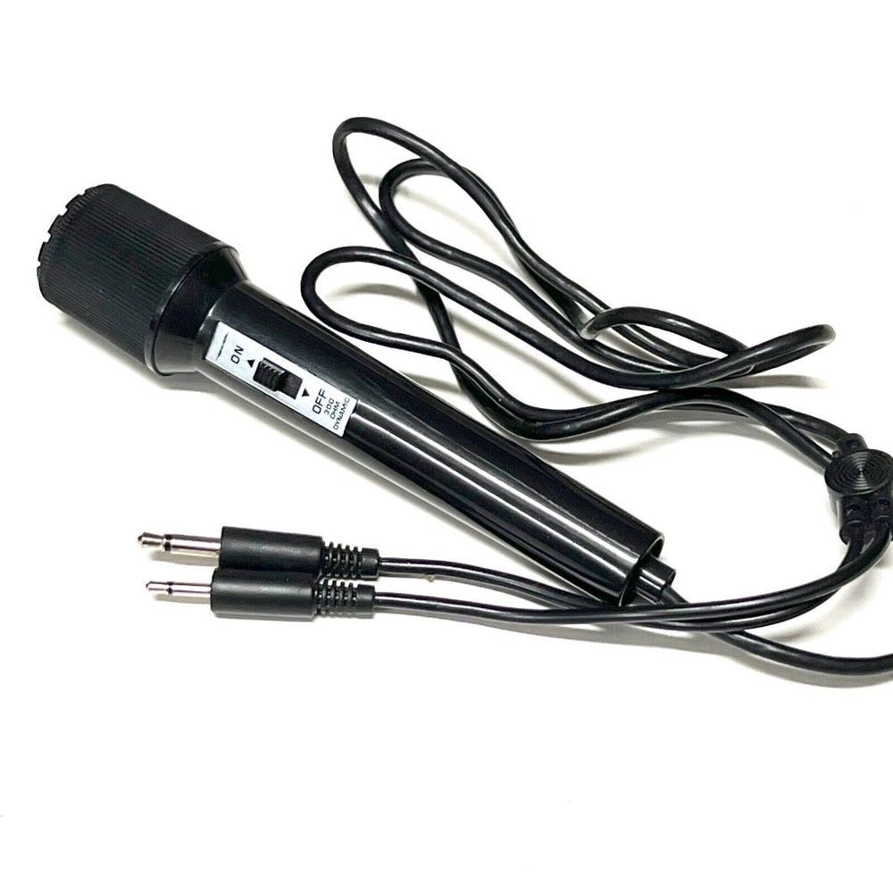 Realistic Dynamic Microphone 300 Ohm 3.5 & 2.5 mm Audio Recording